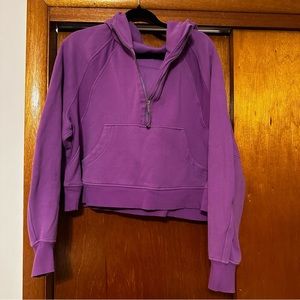 Lululemon Cropped Scuba!